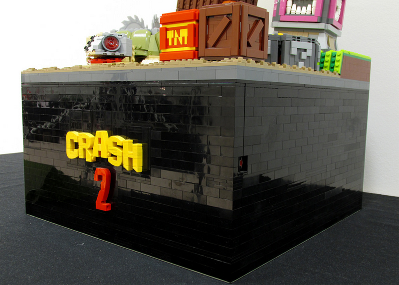 Illustration for article titled LEGO Diorama Is The Perfect Homage To Crash Bandicoot